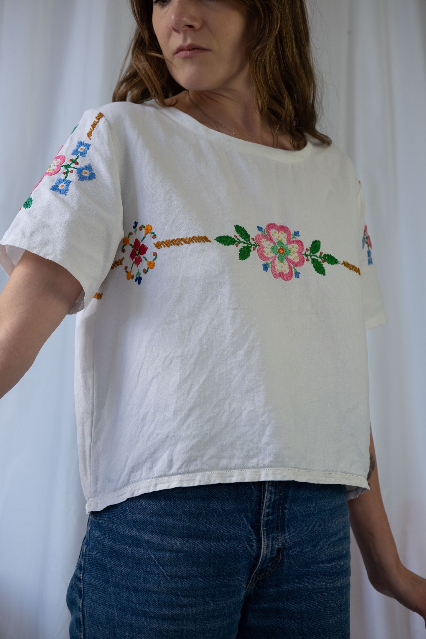 Dahlia ~ Reworked Vintage Linen Embroidered Tee - L