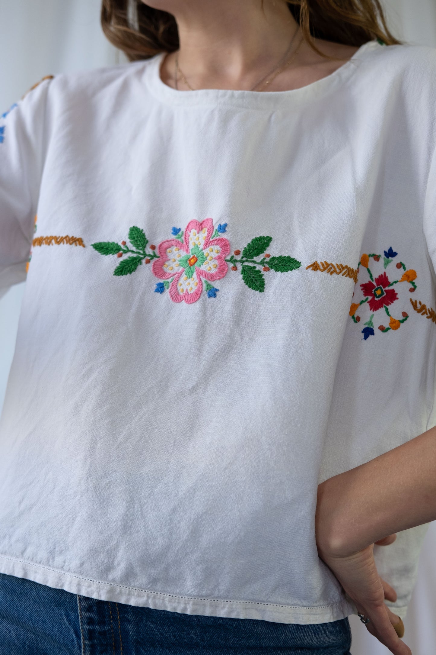 Dahlia ~ Reworked Vintage Linen Embroidered Tee - L