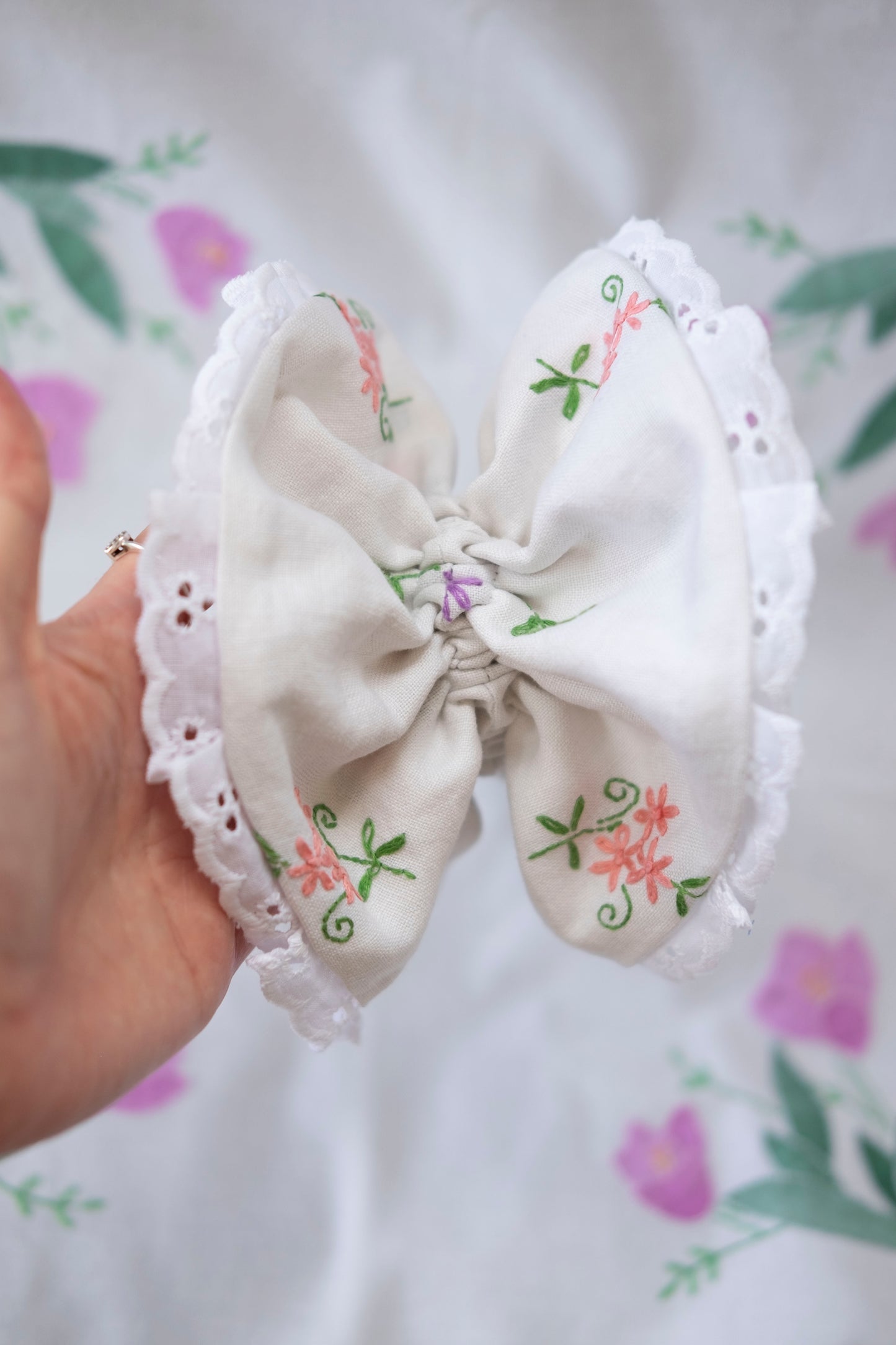 Solstice Scrunchie - Embroidered Linen 1