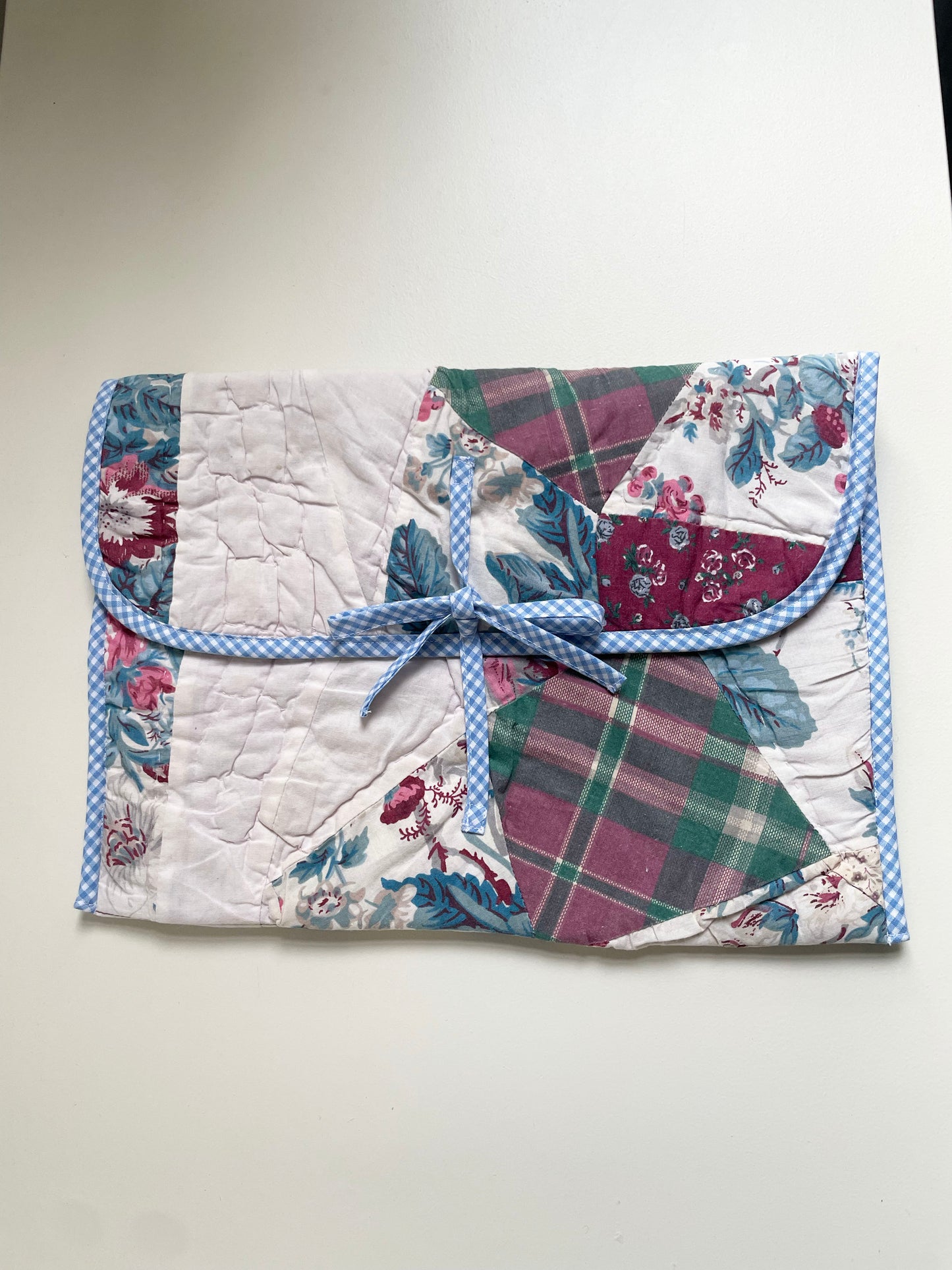 Joan Quilt Laptop Case 001