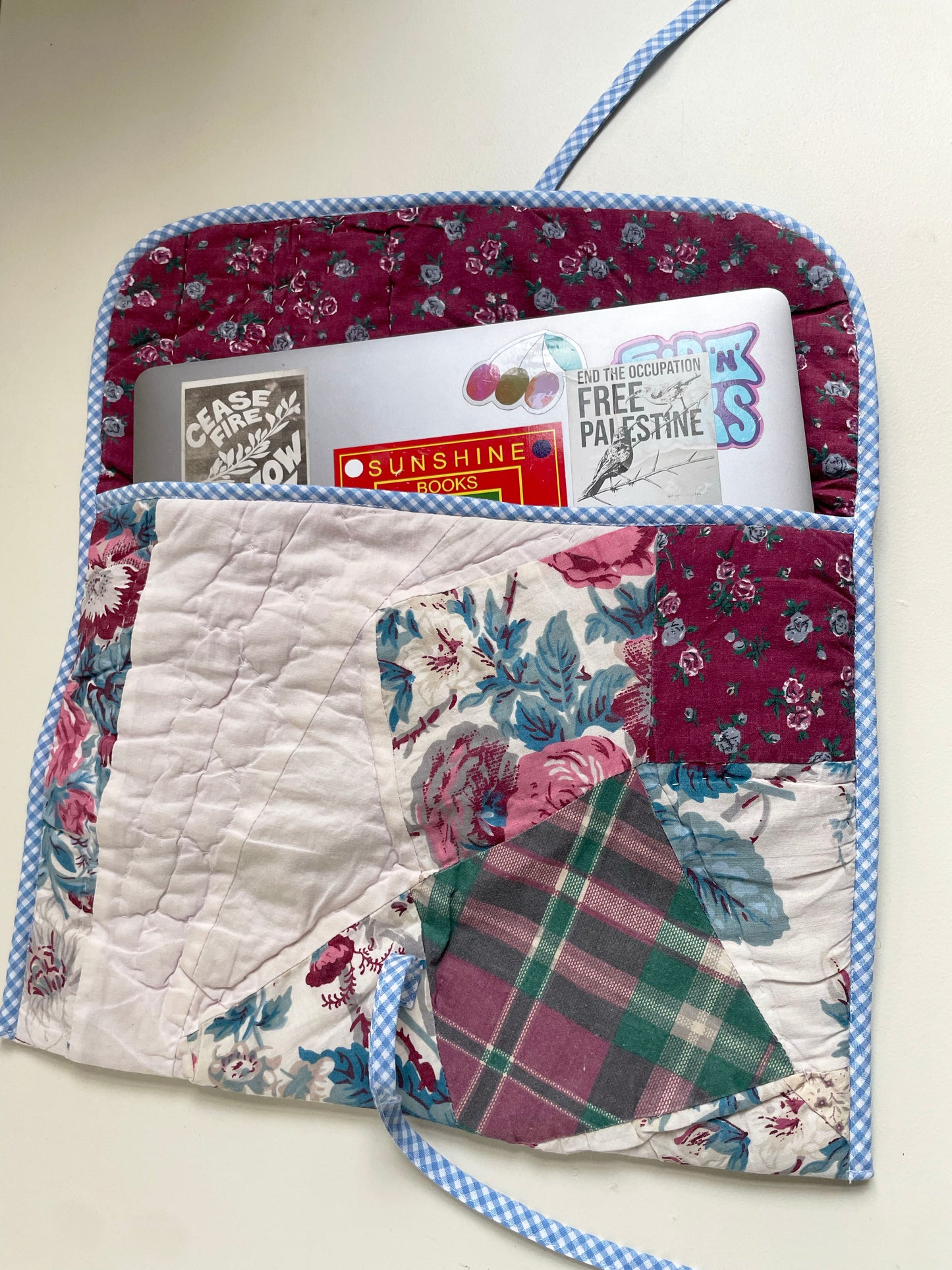 Joan Quilt Laptop Case 001