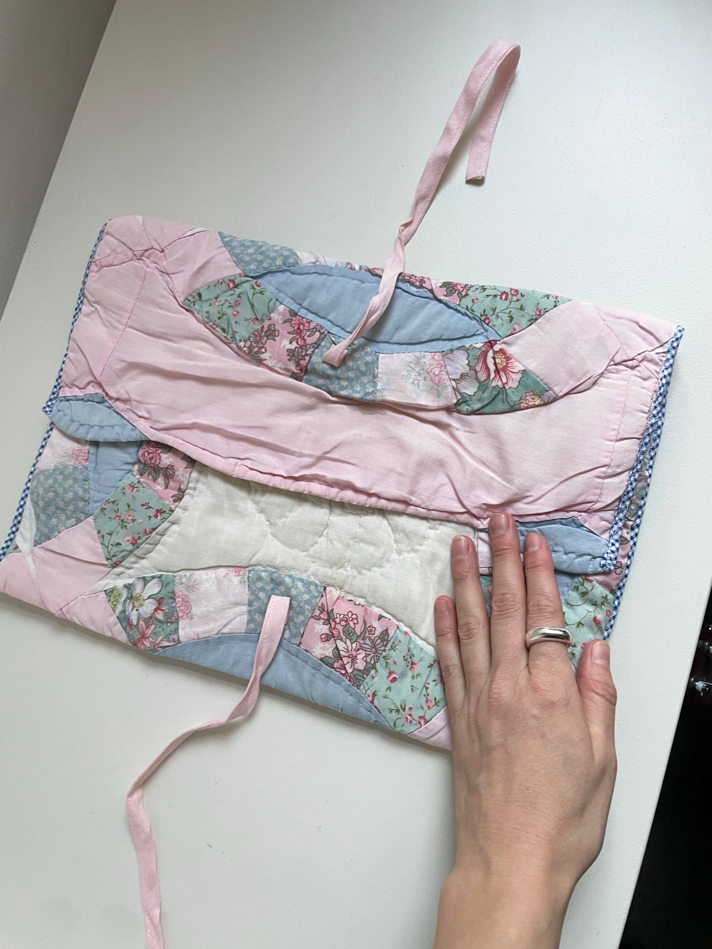 Joan Quilt Laptop Case 004