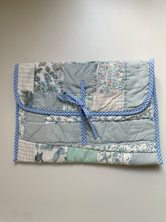 Joan Quilt Laptop Case 005