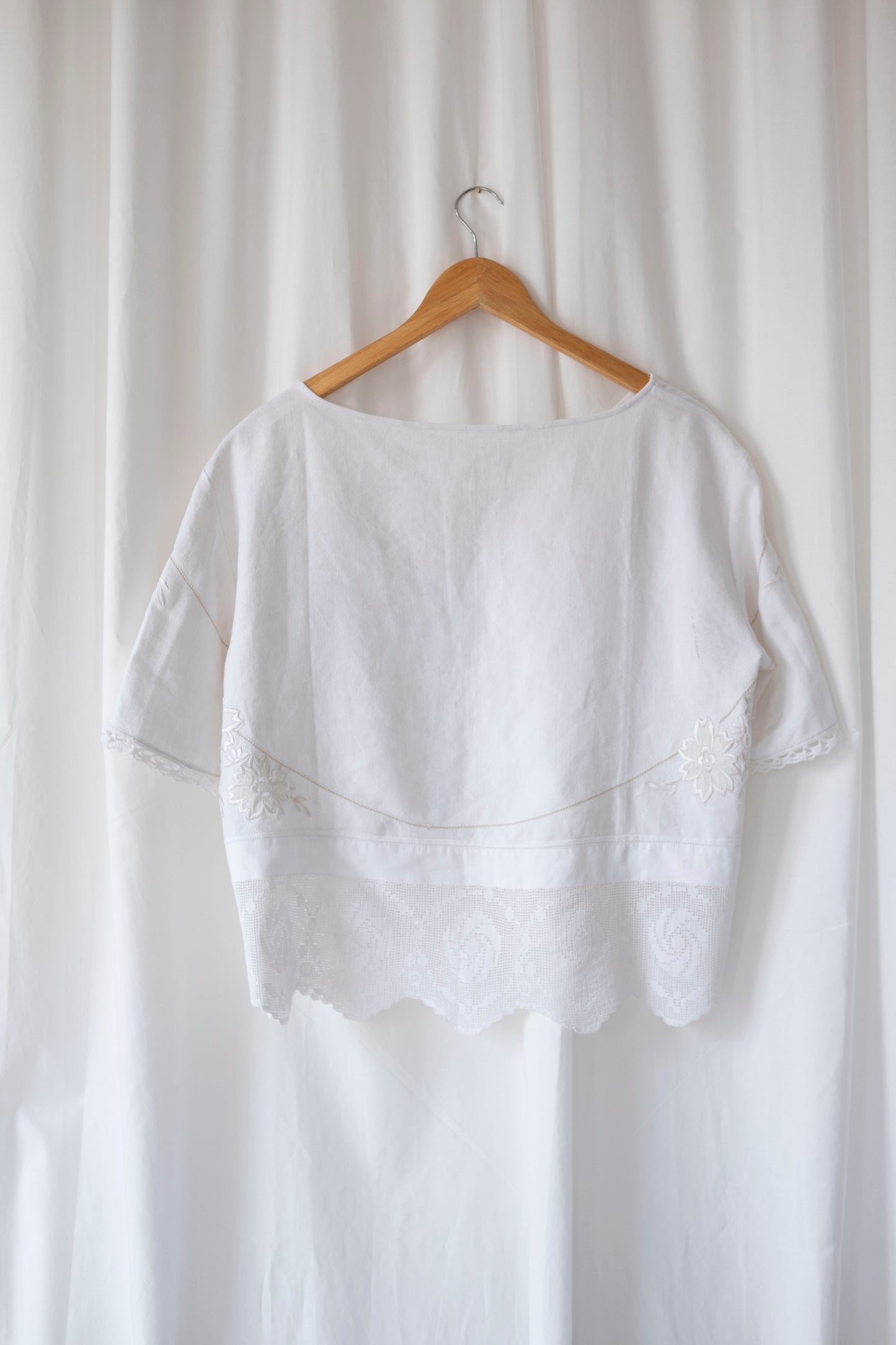 Primrose ~ Reworked Linen & Crochet Tee ~ M/L