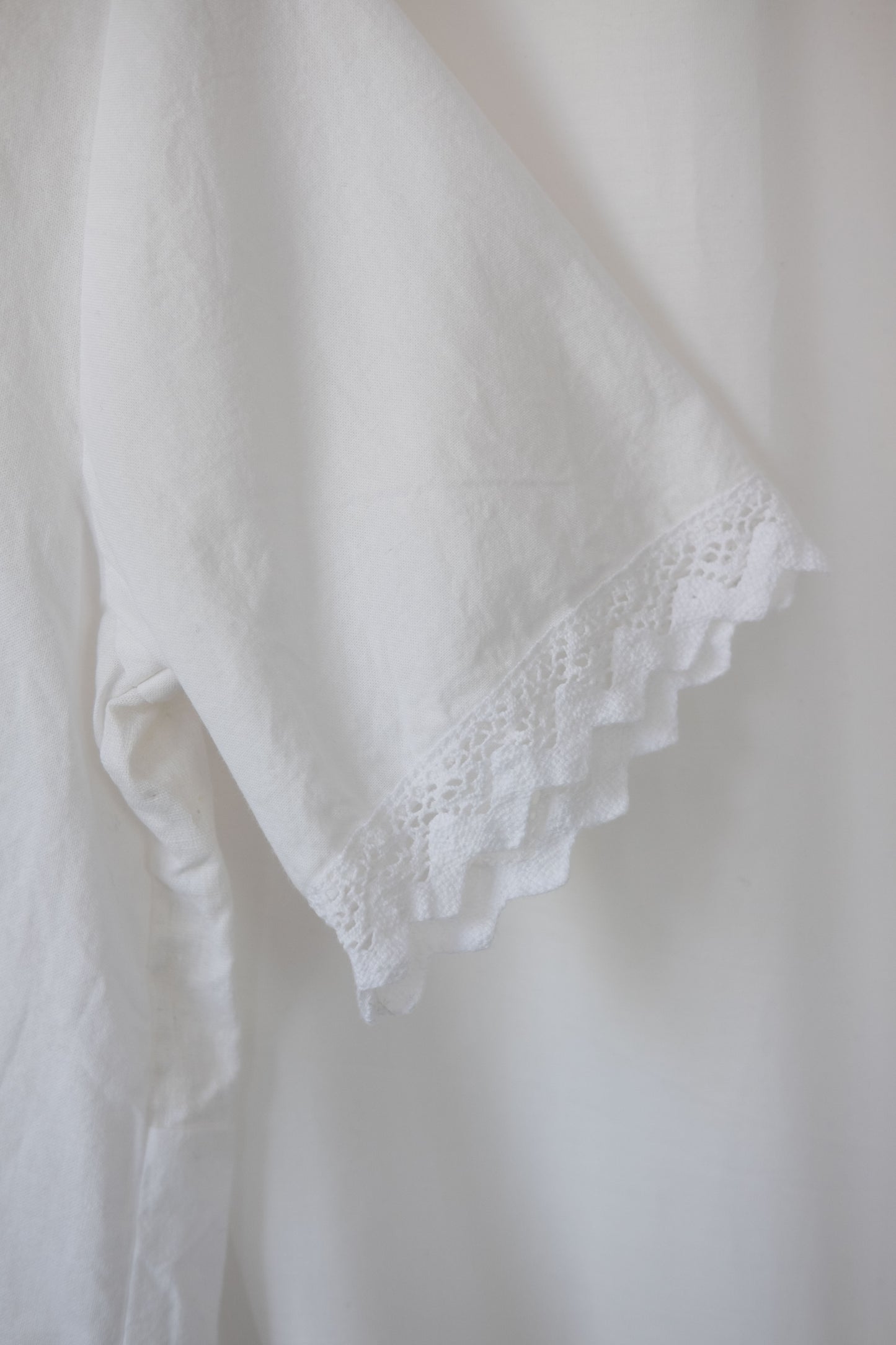 Jane ~ Reworked Vintage Linen Crochet Tee - M