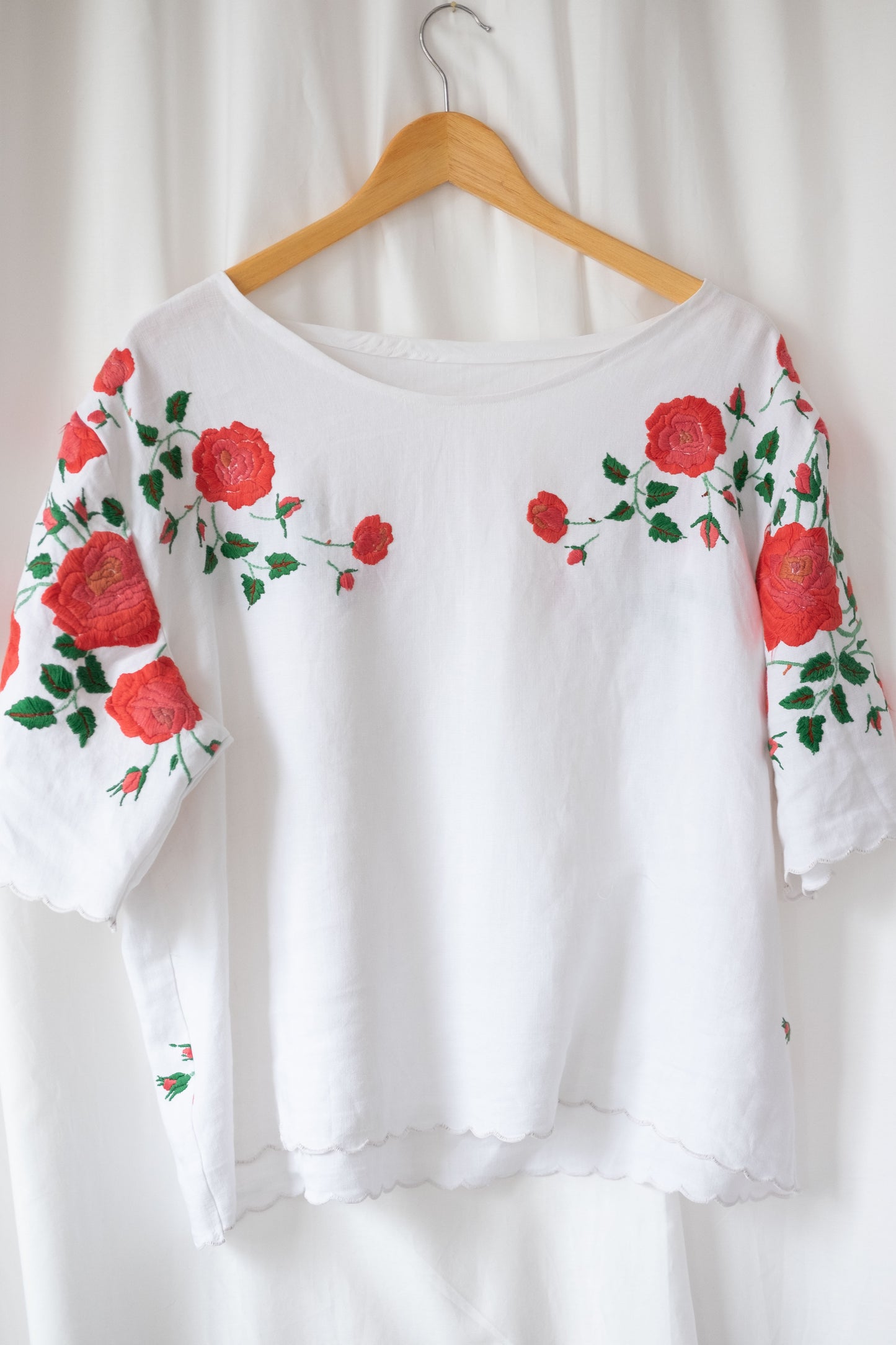 Rhosyn ~ Reworked Vintage Linen Embroidered Tee - XL