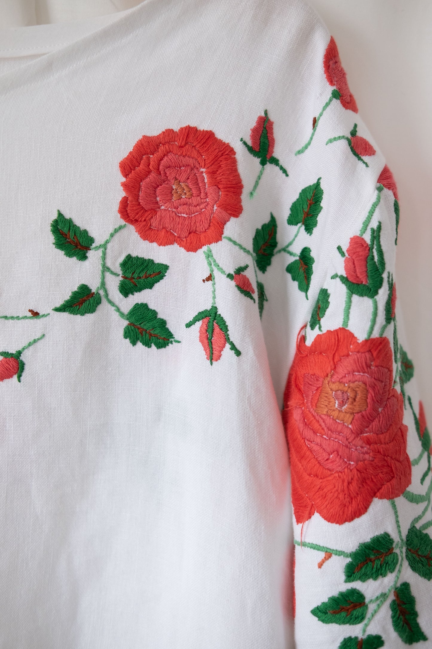 Rhosyn ~ Reworked Vintage Linen Embroidered Tee - XL