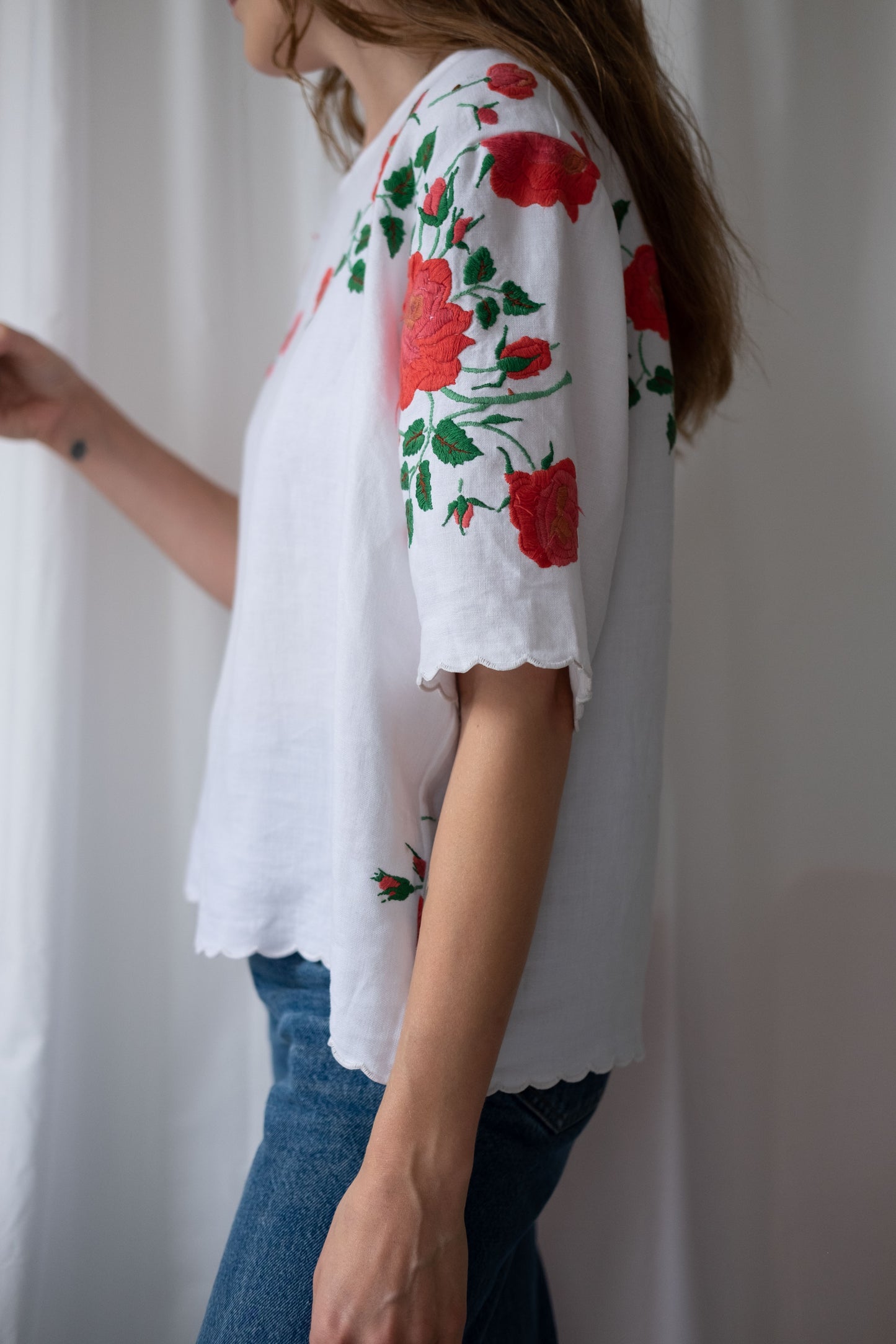 Rhosyn ~ Reworked Vintage Linen Embroidered Tee - XL